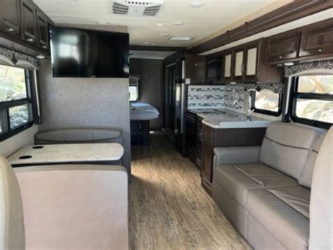 Thor Motor Coach Hurricane M Good Sam Rv Rentals