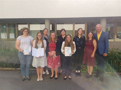 Landwirtschaftliche Fachschule Hollabrunn Heimhelferinnen Ausgebildet