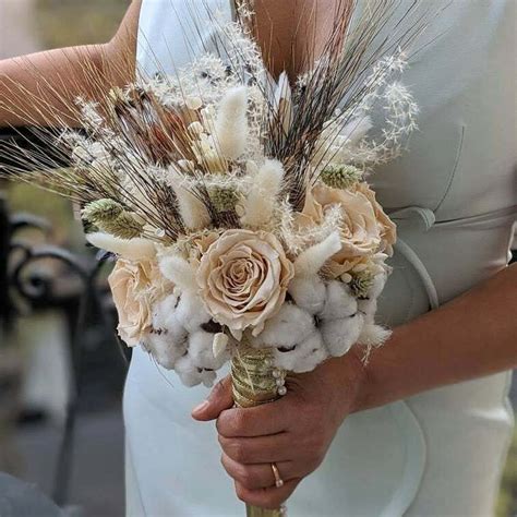 Mini bouquet de fleurs séchées pour décoration de table évènementielle