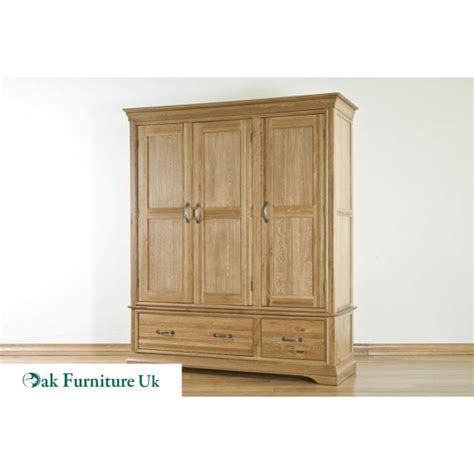 French Style American Oak bedroom furniture | Oak Furniture UK