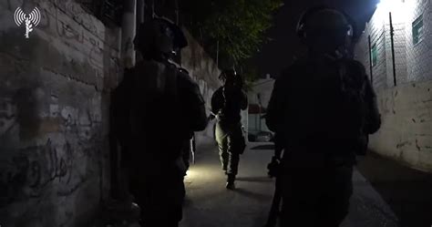 Fuerzas De Seguridad Israelíes Arrestan En Judea Y Samaria A 11 Palestinos Buscados