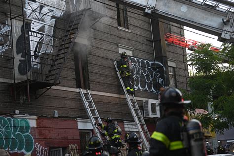 Firefighter In Brooklyn Injured Battling Two Alarm Blaze Amnewyork