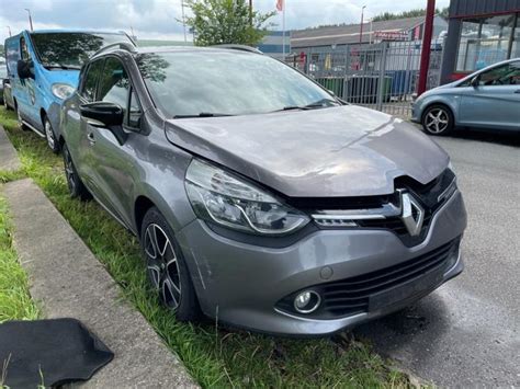 Renault Clio IV Estate Grandtour 0 9 Energy TCE 12V Salvage Vehicle