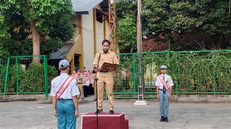 Upacara Peringatan Hari Guru Di Smk Negeri Bangil Guru Pahlawan