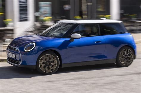 Electric Mini Cooper E from over €35,000 - Techzle