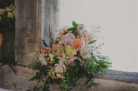 Rustic Elegant Wedding Flowers - Elizabeth Anne Designs: The Wedding Blog