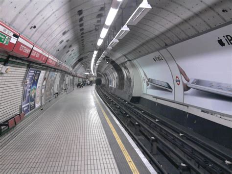 London Tottenham Court Road Central Line Platform Flickr