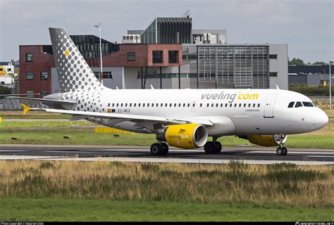 EC MKX Vueling Airbus A319 112 Photo By Maarten Dols ID 706580