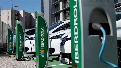 Iberdrola y bp colaboran en el despliegue de la movilidad eléctrica