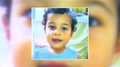 RJ2 Família de menino que morreu em transporte escolar desconhecia