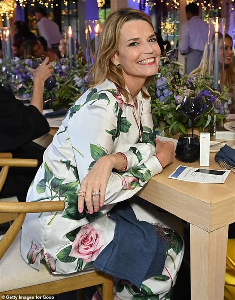 Today Host Savannah Guthrie Reveals The Fast Food Sandwich She Eats For Lunch Every Single Day