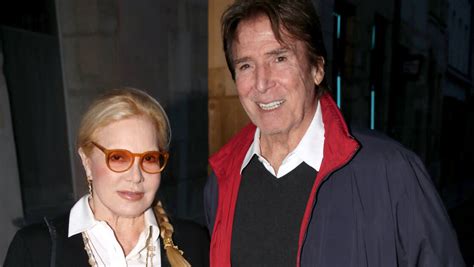 Sylvie Vartan Sortie En Amoureux Avec Tony Scotti Devant Dave Et Son