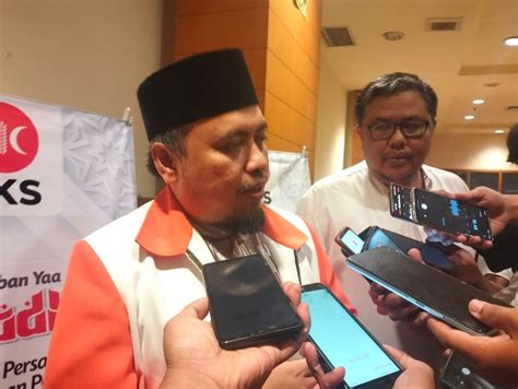 Diisukan Usung Adi Sutarwijono Fathoni Bersama Pdip Dan Golkar Di