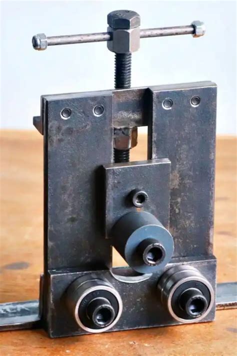 How To Make A Roller Bender Metal Bending Tools Machining Metal