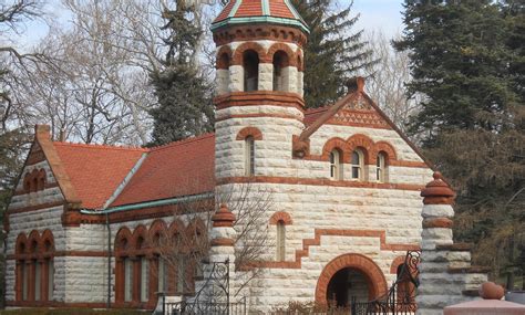 Families trust Davison Fulton Woodland Chapel obituaries service 11