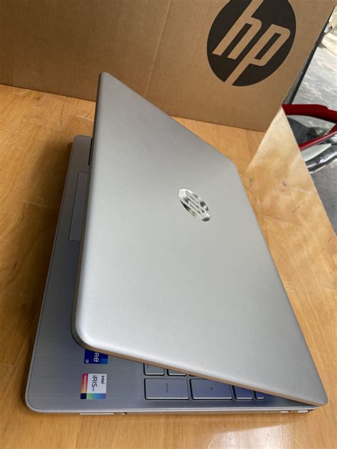 HP 15s fq Core i7 1165G7 16G 512G 15 6in Full HD laptop cũ giá rẻ