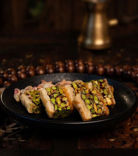 Buy Pistachio Baklava Online In Uae Al Samadi Sweets