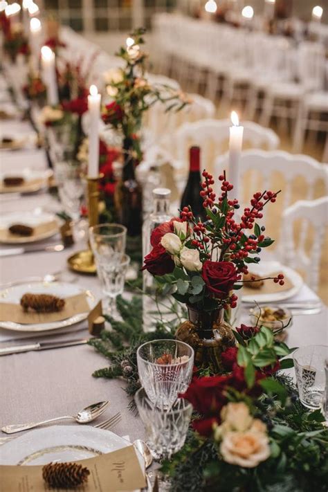 60 Beautiful Christmas Wedding Table Setting Ideas Weddingomania