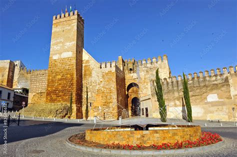 Alcázar de la Puerta de Sevilla Carmona Sevilla España Stock Foto