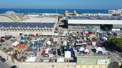 Agrilevante A Bari Dal All Ottobre Con Tante Macchine E