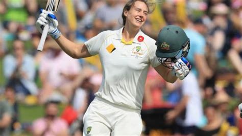 5 Best Women Cricketers in the World - CricIndeed