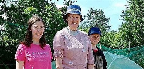 Br Cey Un Atelier Parents Enfants Au Jardin Participatif Du Centre Social