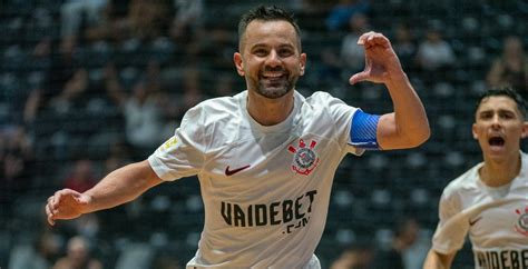 Corinthians Futsal Enfrenta O Carlos Barbosa Em Jogo Atrasado Da Lnf