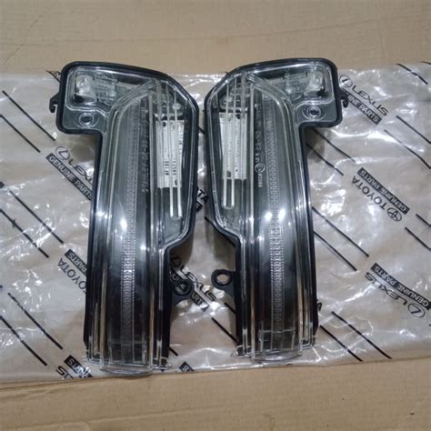 Jual Lampu Sein Sen Spion Innova Reborn Fortuner Vrz Original Kanan