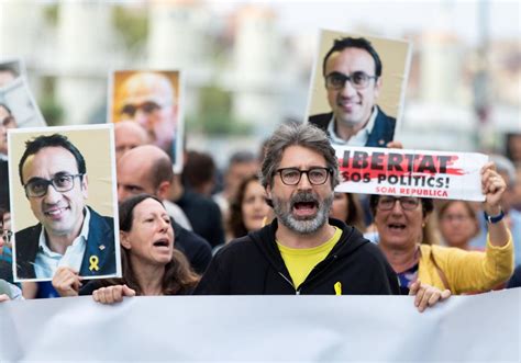 Fotogaler A Las Im Genes De Las Protestas Por La Sentencia Del Proc S