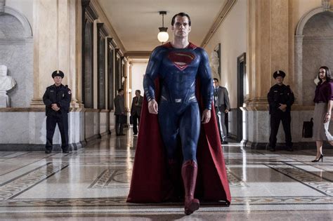 Batman V Superman Dawn Of Justice Official Stills Batman V