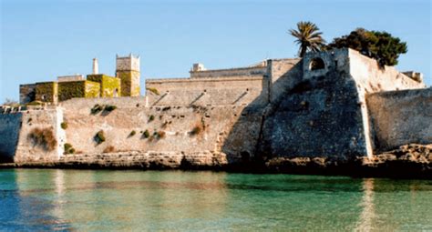 Fortezze E Castelli Di Puglia Il Castello Di Santo Stefano A Monopoli