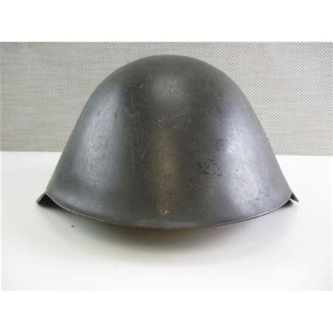 EAST GERMAN M56/76 MILITARY HELMET