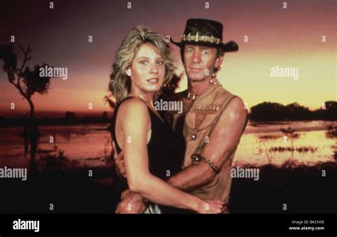 CROCODILE DUNDEE (1986) LINDA KOZLOWSKI, PAUL HOGAN CRCD 001 Stock ...