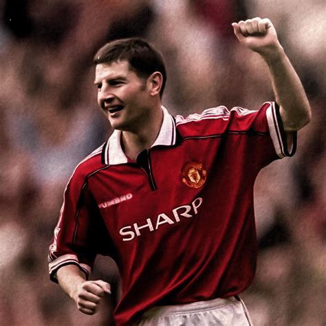 Denis Irwin | Man Utd Legends Profile | Manchester United