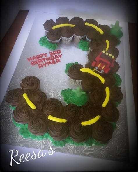 Number Cupcake Cake Template