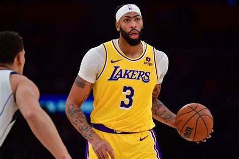 Anthony Davis Injury Status For Lakers Cavs Game Fastbreak On Fannation