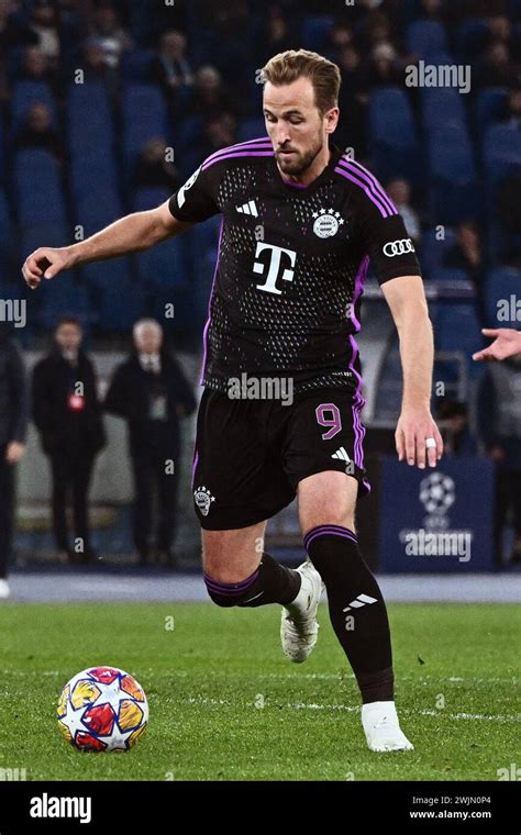 Harry Kane Fc Bayern Munchen Hi Res Stock Photography And Images Alamy