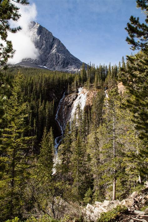 Grassi Lakes Waterfall In Canmore Alberta Canada Canmore Banff