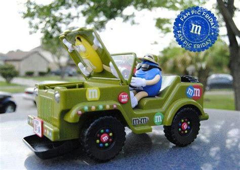 Pin By Nancy Varela On M M Blue Jeep Toy Car M M Characters