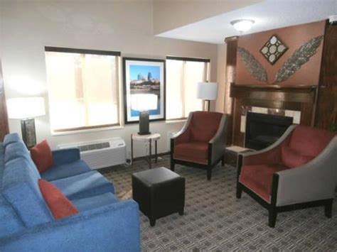 Quality Suites St. Joseph $90 ($̶1̶1̶0̶) - UPDATED 2018 Prices & Hotel ...