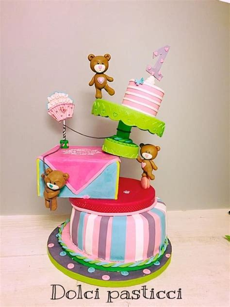 Beautiful Gravity Defying Cake By Dolci Pasticci Anti Gravity Cake