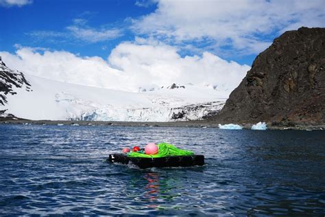 Data now flowing from new Antarctic Ocean observatory