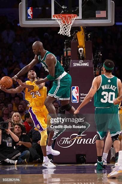 2,404 Kobe Bryant 2010 Finals Stock Photos, High-Res Pictures, and ...