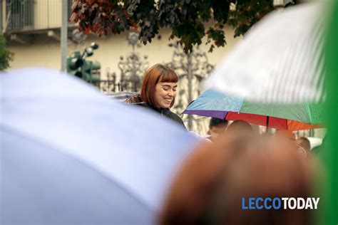 Foto Lecco Trenta Associazioni Protestano Contro L Affossamento Del