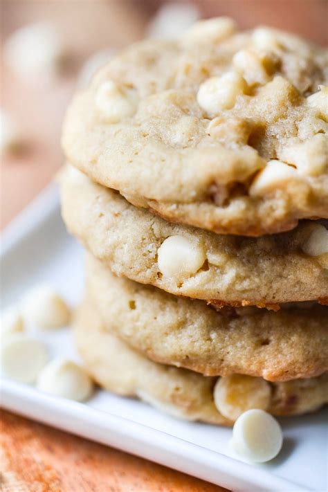 White Chocolate Macadamia Nut Cookies Recipe Maria S Kitchen