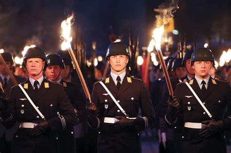 Formel German air force uniform : r/uniformporn