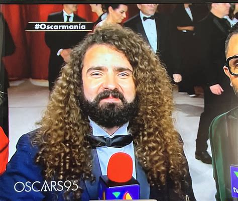 Javier Ibarreche Participa En Transmisión De Los Oscar 2023 Telediario México