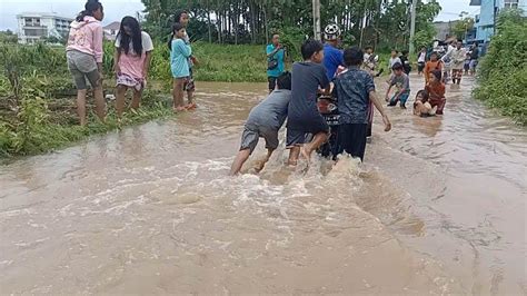 Jam Diguyur Hujan Deras Jalan Penghubung Tiga Desa Di Probolinggo