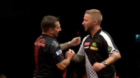 PDC Darts On Twitter CLAYTON CRUISES THROUGH Jonny Clayton