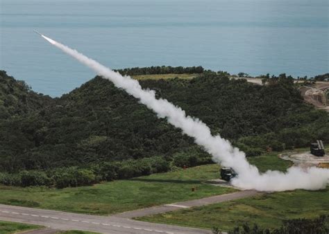 台陸軍神弓操演 首度實彈發射陸射型劍二導彈｜即時新聞｜兩岸｜oncc東網